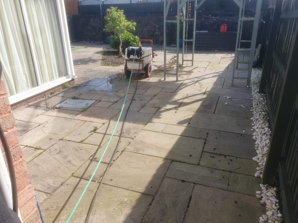 patio paving jet wash Rhiwinder